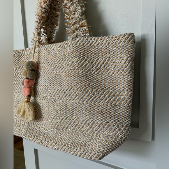AMERICA & BEYOND. Boho metallic tote bag beach girly neutral straw travel - Picture 2 of 11